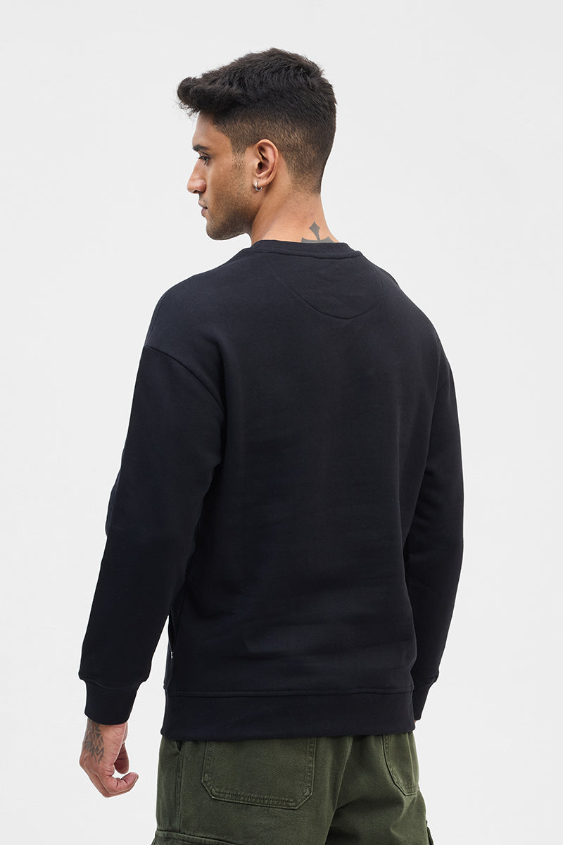 Black Solid Slim Fit Sweater