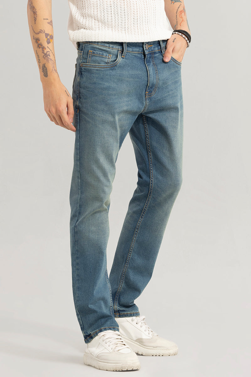 Buy Men's Cascade Cadet Blue Comfort Fit Jeans Online | SNITCH