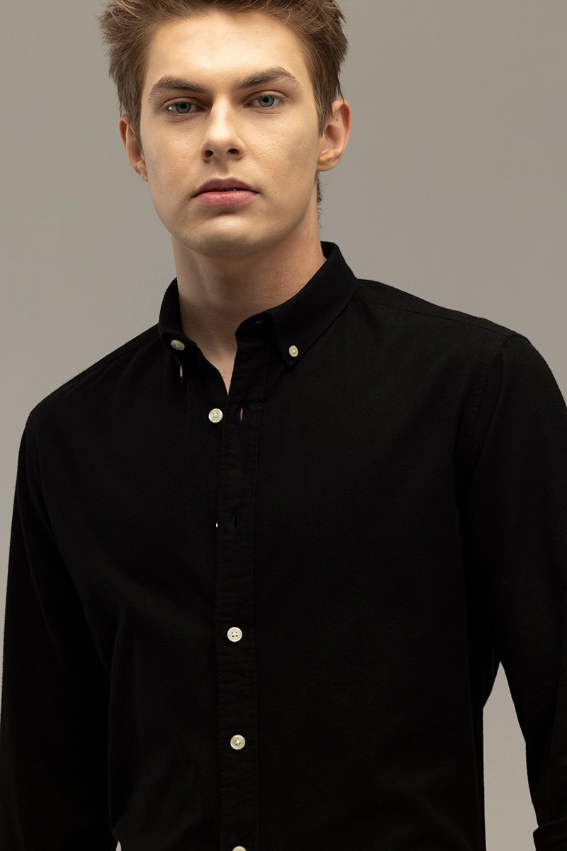 ClassicContour Plain Black Shirt