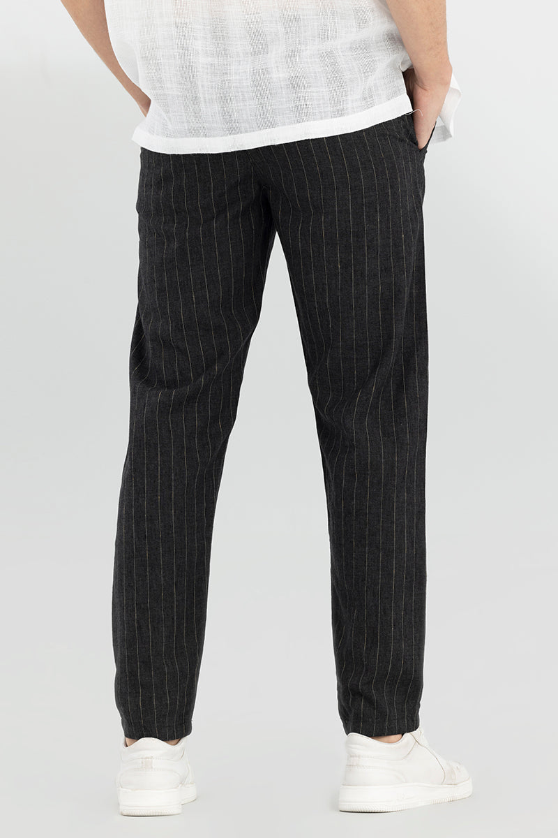 Buy Men's Aurabreeze Black Linen Pant Online | SNITCH