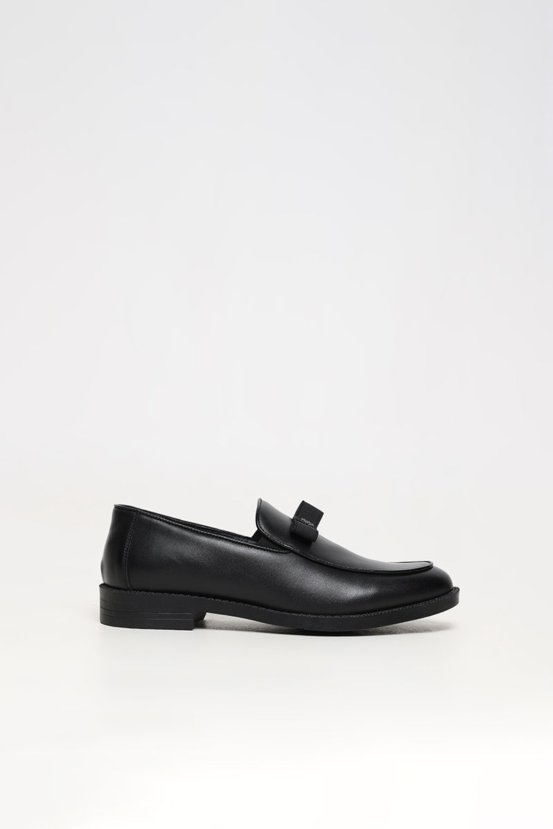 Chunky Black Moccasins