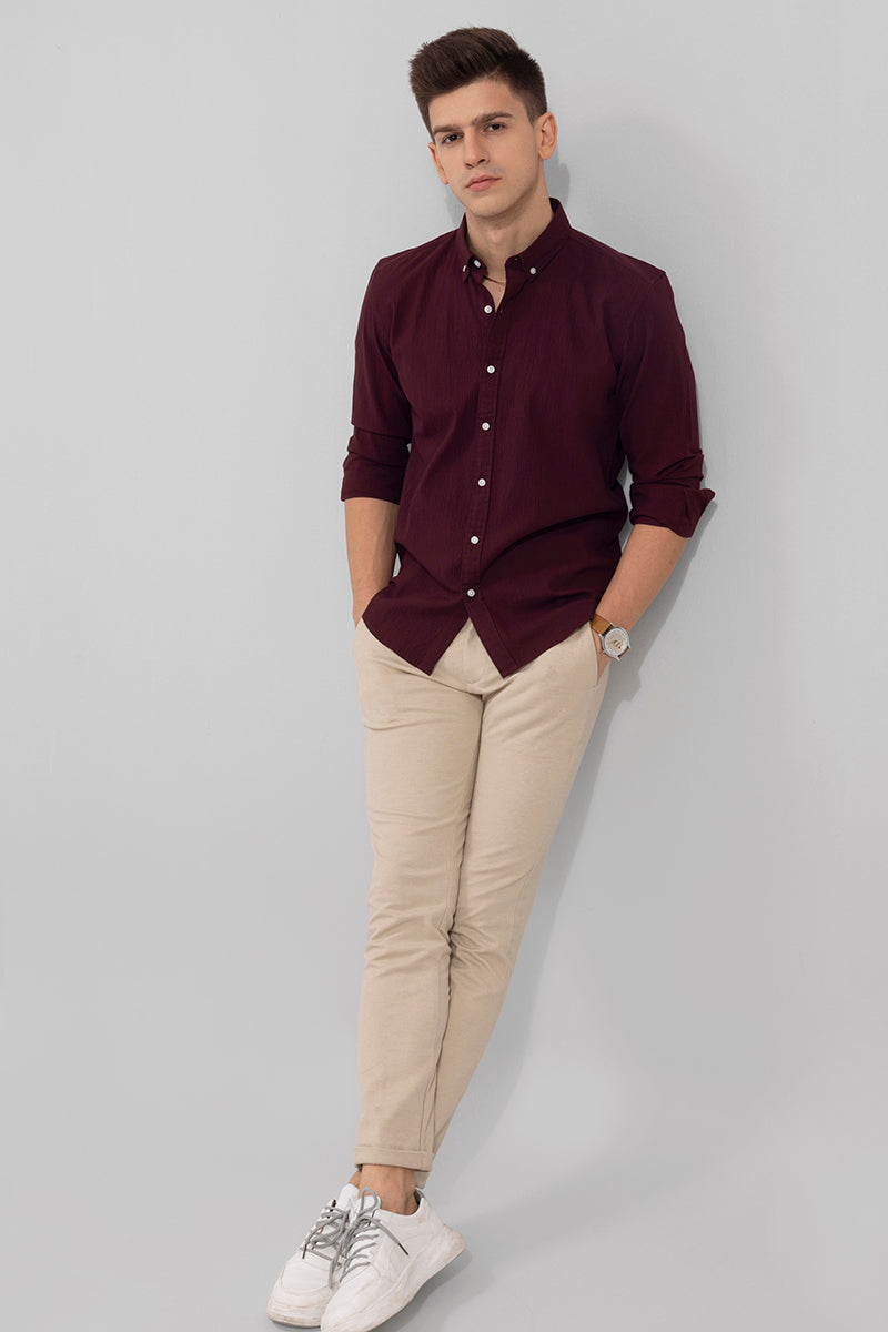 Maroon pants - What to wear with them - lifestuffs.com